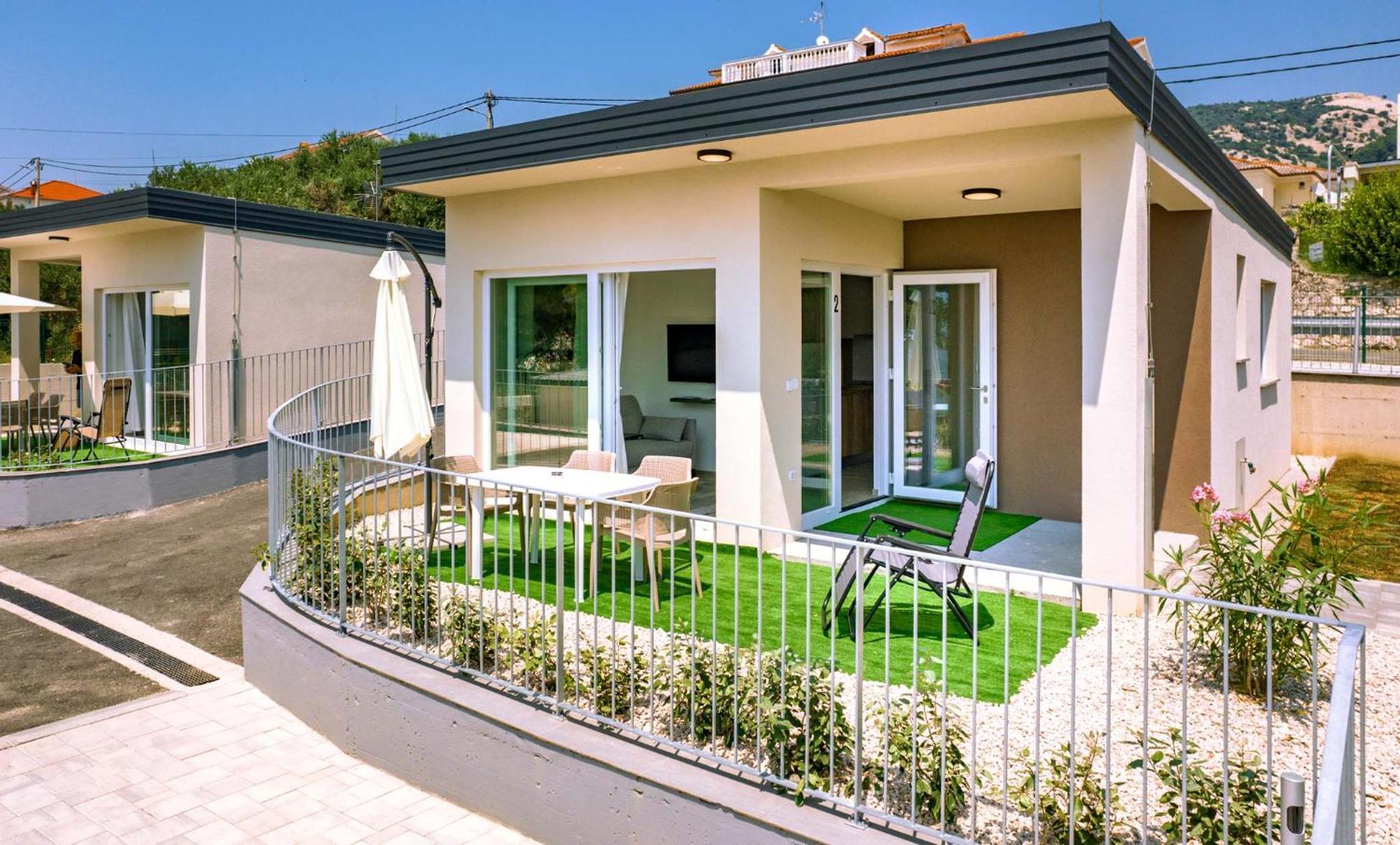 Arti Holiday Homes Banjol 외부 사진